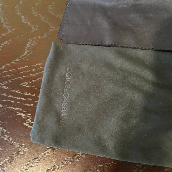 Dolce Gabbana Sunglasses Eyeglasses Black Hard Case, Soft Bag, & Chewed Glasses - Picture 4 of 9